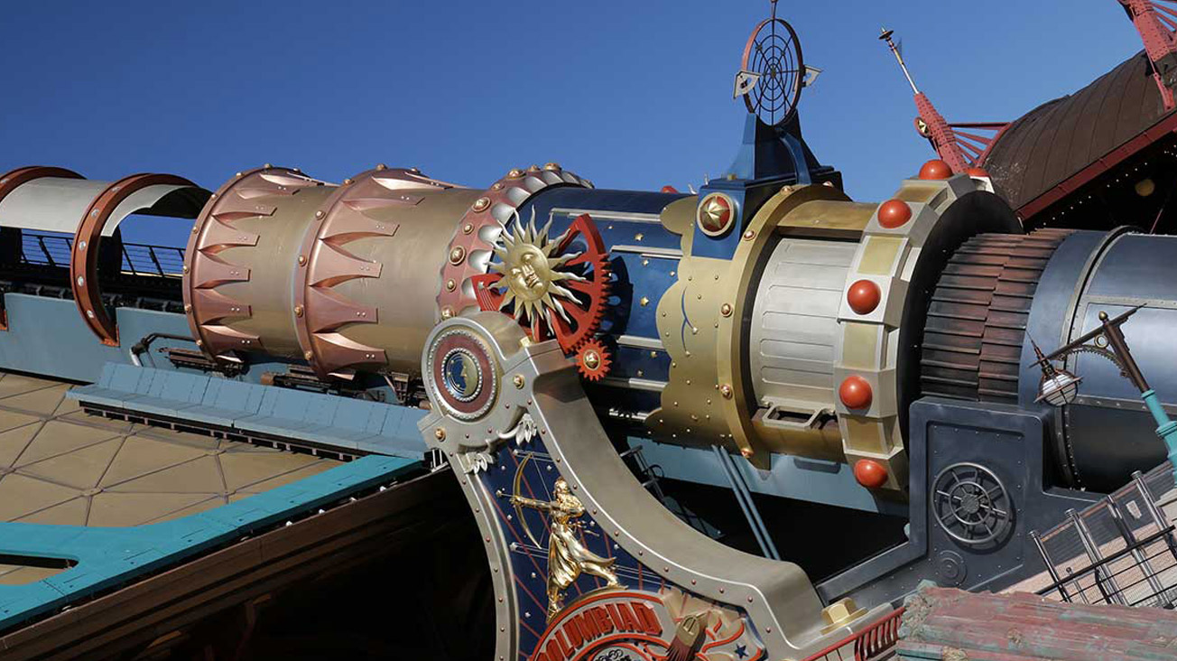 Space Mountain catapult