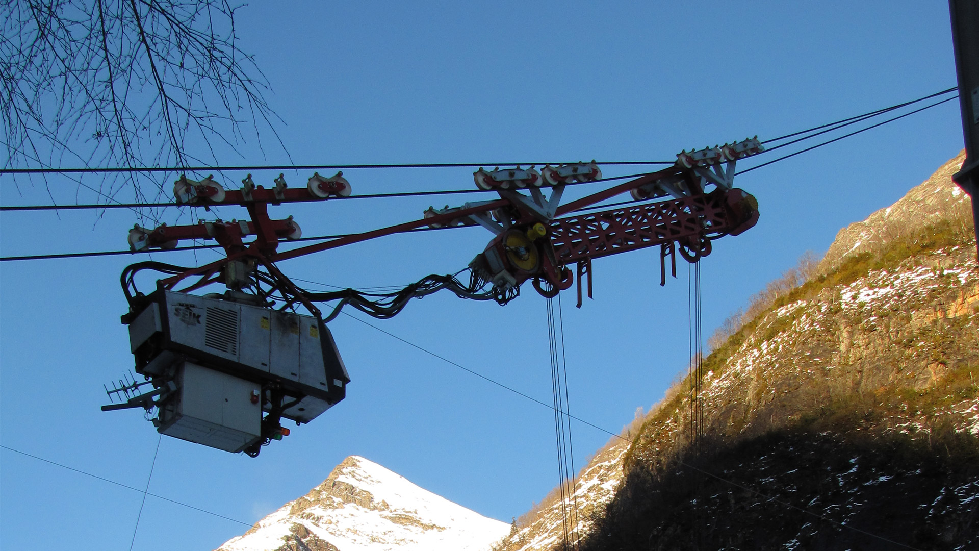 Industrial aerial ropeway